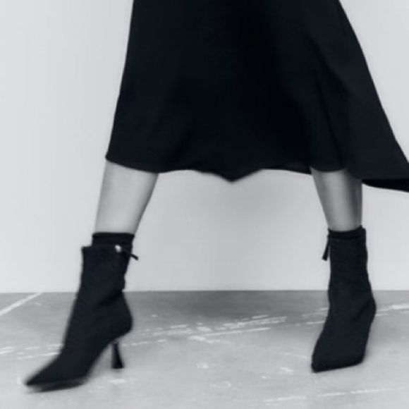 Zara Black Fabric Heeled Pointed Toe Ankle Boots - Picture 5 of 9